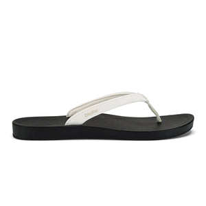 OluKai Womens Uiki Bright White/Lava Rock