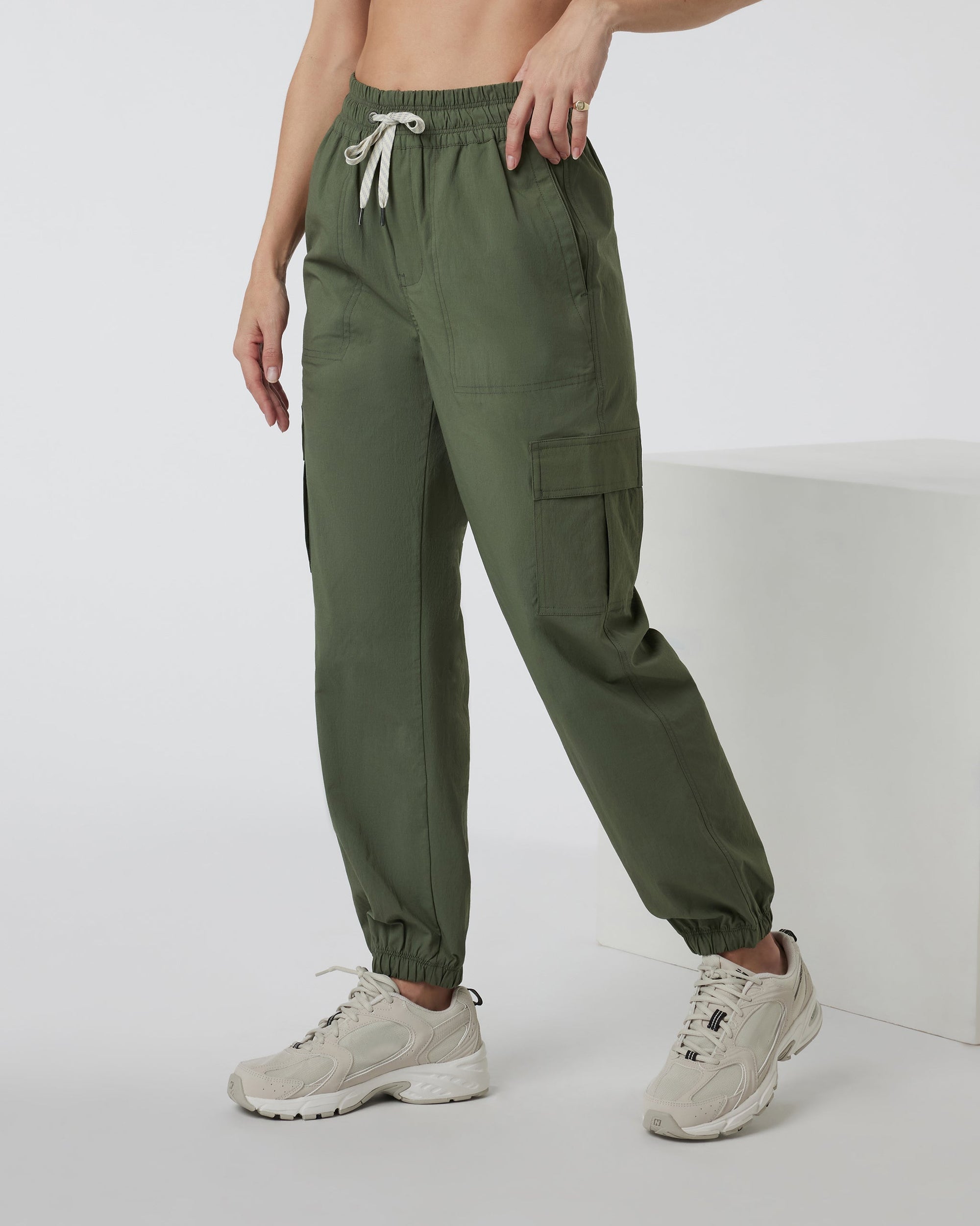 Vuori W Birch Jogger SC Silver Cloud / L