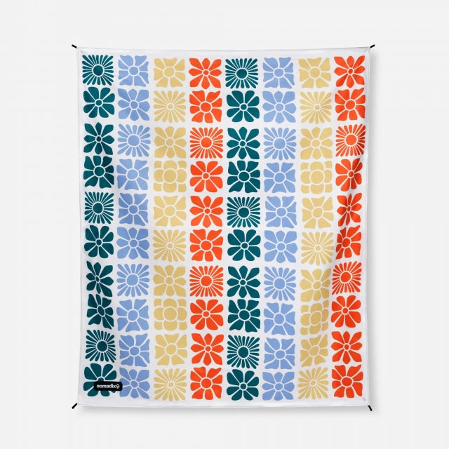 Nomadix Festival Blanket: Tie-dye Black And White Flowerbed Multi
