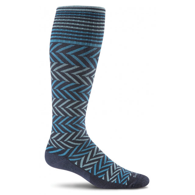 Women&#39;s Chevron Graduated Compression Socks