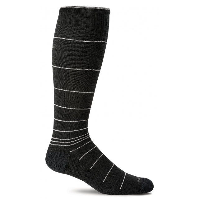 Sockwell Men&#39;s Circulator Graduated Compression Socks 901 BLACK STRIPE