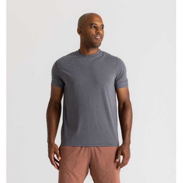 Free Fly Apparel M Elevate Lightweight Tee 327 Smoke