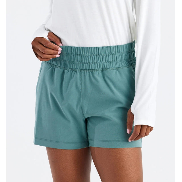 Free Fly Apparel Women&#39;s Pull-On Breeze Short 516 Sabal Green