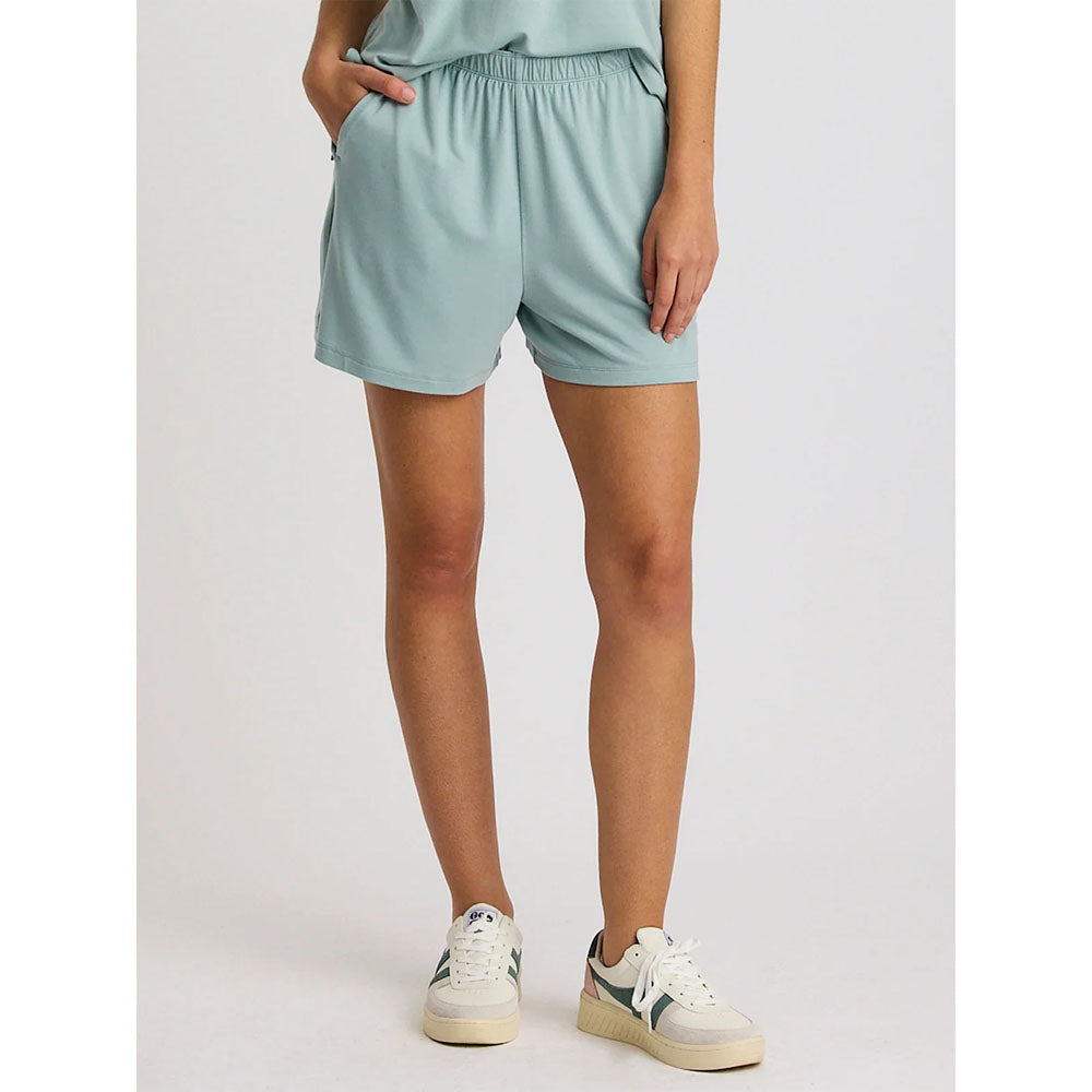 Free Fly Apparel Womens Bamboo Flex Sunday Short Ocean ist / M
