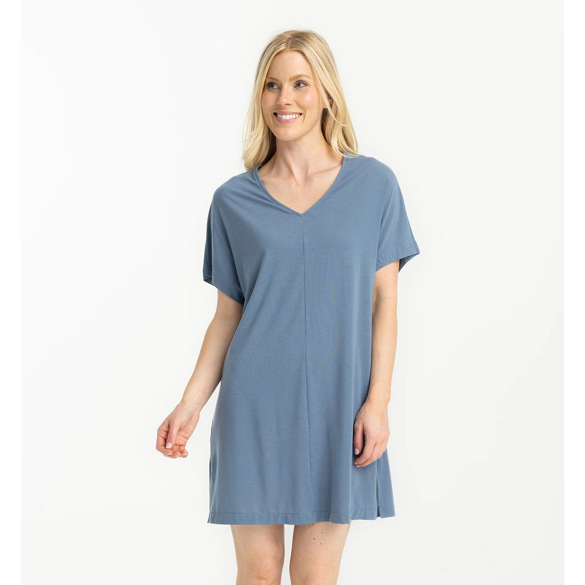 Free Fly Apparel Women&#39;s Elevate Lightweight Coverup Bluestone