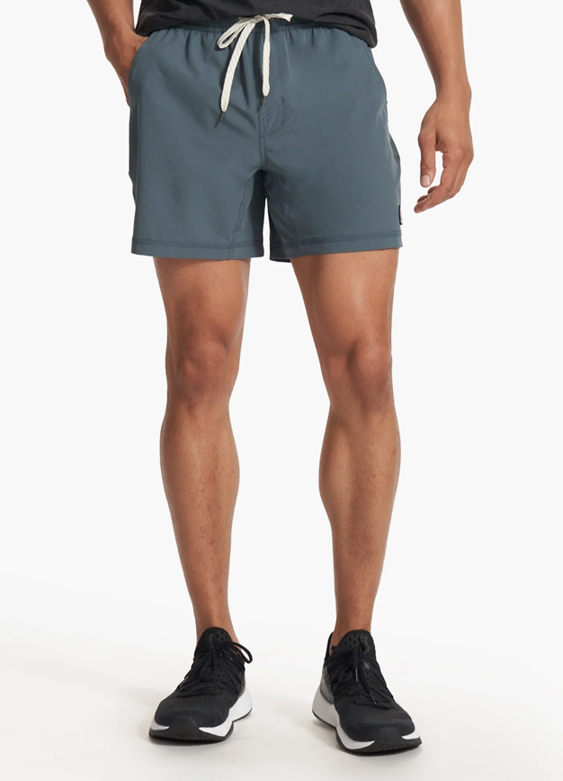 Vuori Men&#39;s Kore Short 5&quot; SDG Sky Grey