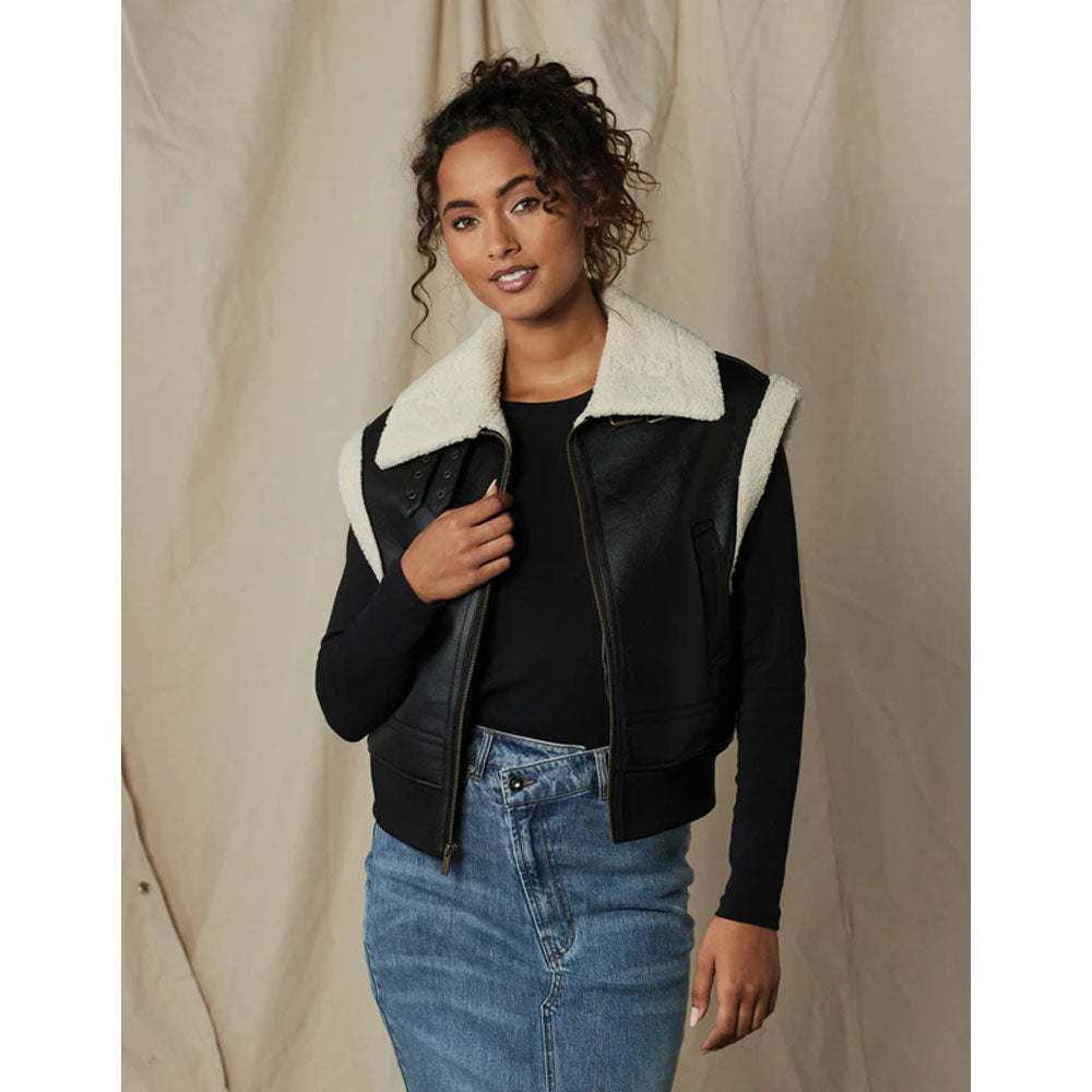 The Normal Brand Women&#39;s Adrian Vest Black/Khaki