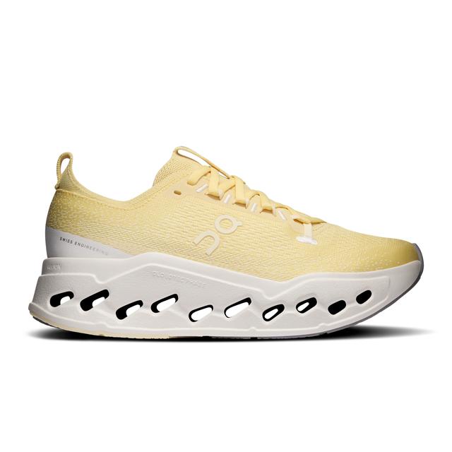 On Running Womens Cloudsurfer Max White | Camellia
