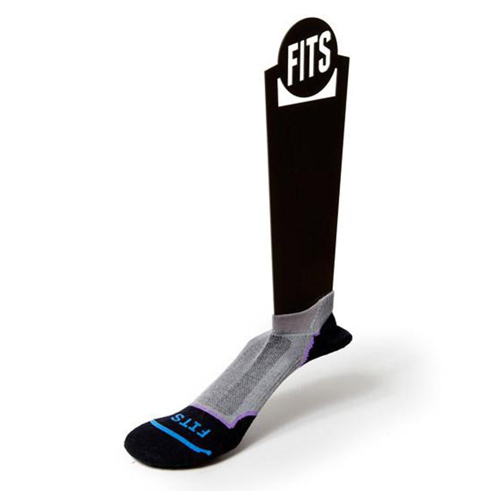 Fits Women's Ultra Light Runner No Show Socks Titanium